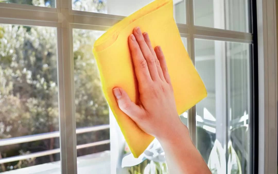 Achieving Crystal Clear Windows A Guide to Cleaning Windows Without Streaks3
