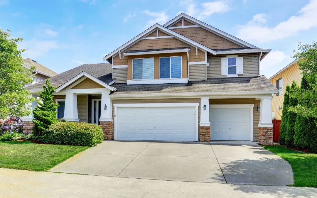 Siding vs. Paint Making the Right Choice for Your Home's Exterior1 Siding vs. Paint Making the Right Choice for Your Home's Exterior1